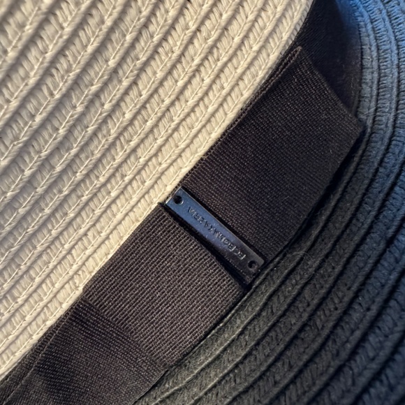 BCBG Max Azria sun hat - Picture 2 of 5